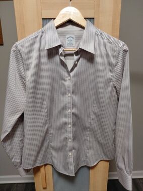 Women's Brooks Brothers Fitted Gray & White Striped Shirt Blouse
